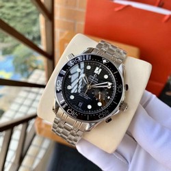 Omega Seamaster Black Dial on SS Strap Chrono