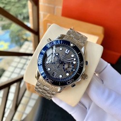 Omega Seamaster Grey Dial on SS Strap Chrono