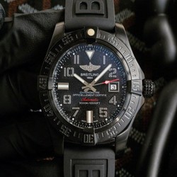 Breitling Avenger Black Dial on Black Rubber Strap